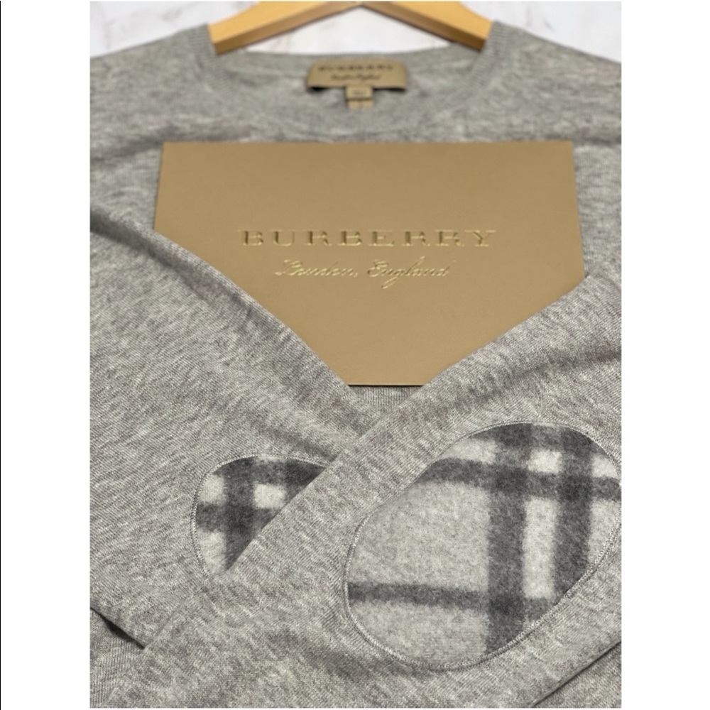 Men’s Burberry sweater